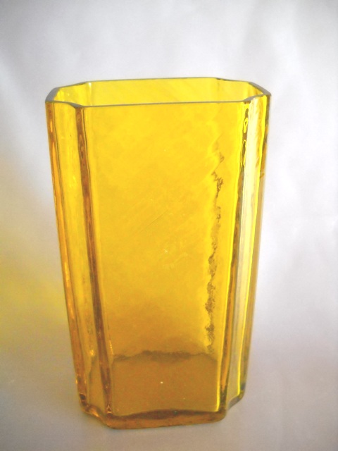 6207 - Bristol Yellow Transparent Vase