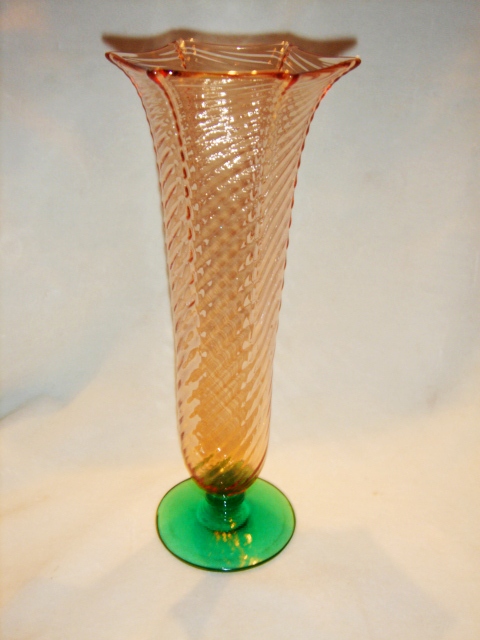 6241 - Rosa Transparent Vase