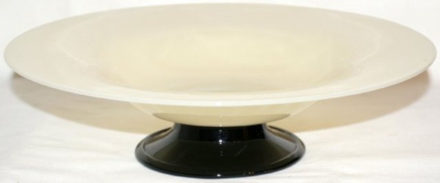 6270 - Ivory Translucent Bowl