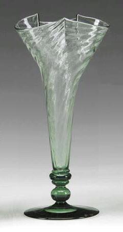 6441 - Spanish Green Transparent Vase