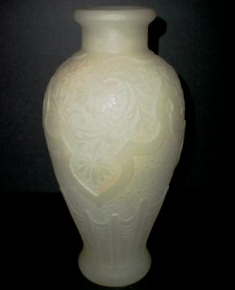 6467 - Alabaster Acid Etched Vase