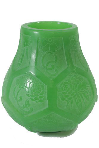 6482 - Green Jade Acid Etched Vase