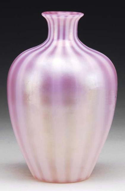 6499 - Oriental Poppy Iridescent Vase