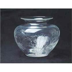 6500 - Colorless Engraved Vase