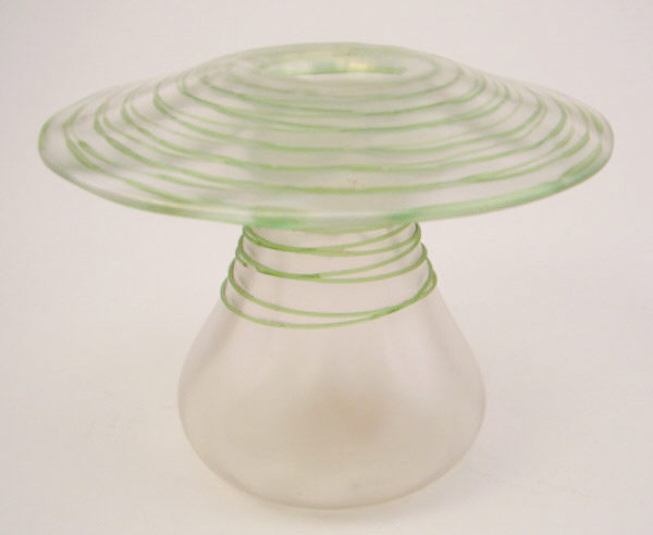 6547 - Verre de Soie Iridescent Vase