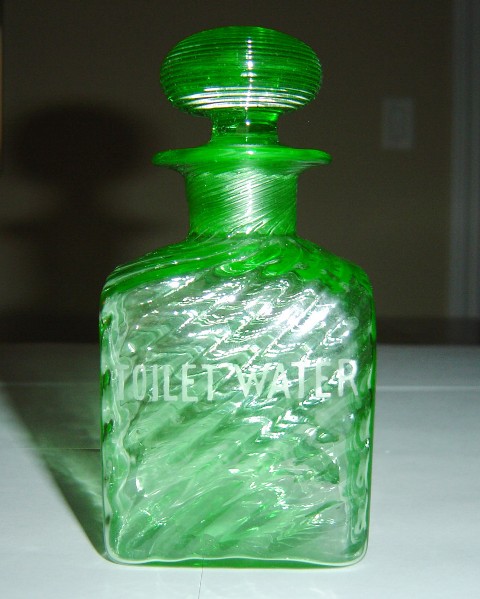 3463 - Pomona Green Transparent Bottle