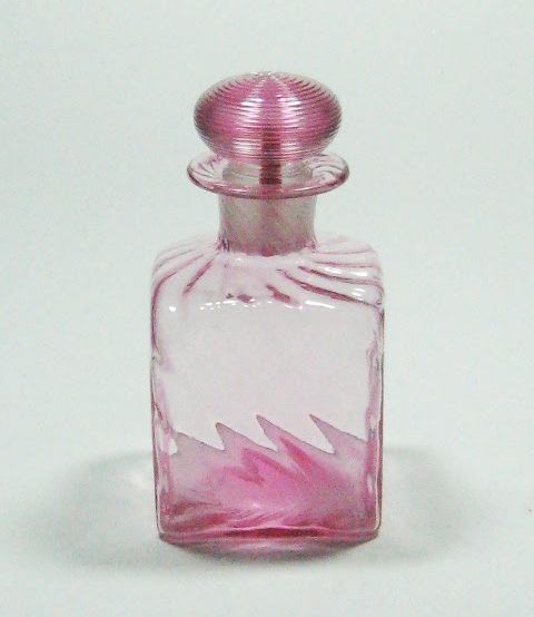 6590 - Gold Ruby Transparent Bottle