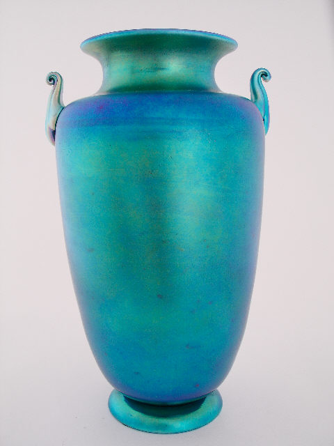 6630 - Blue Aurene Iridescent Vase