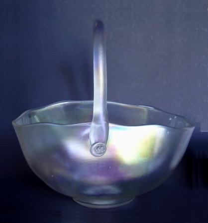 664 - Verre de Soie Iridescent Basket