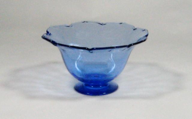 6682 - French Blue Transparent Finger Bowl