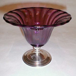 6757 - Amethyst Engraved Bowl