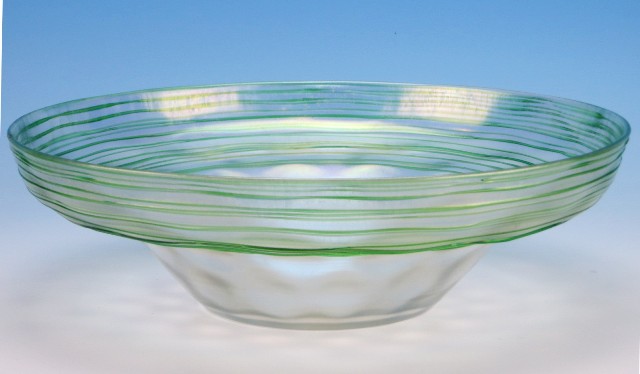 6774 - Verre de Soie Iridescent Bowl