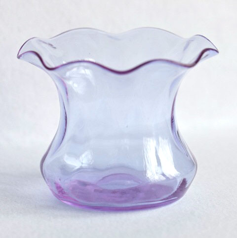 6813 - Wisteria Transparent Vase