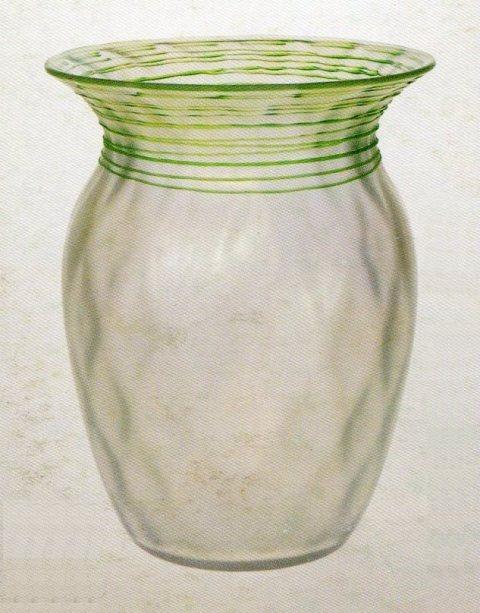 6815 - Verre de Soie Iridescent Vase