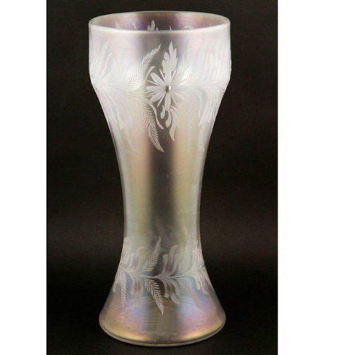 6839 - Verre de Soie Engraved Vase