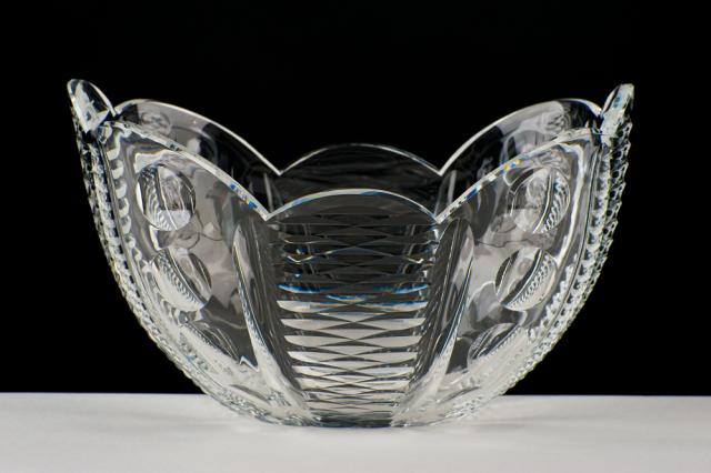 6872 - Colorless Engraved Bowl