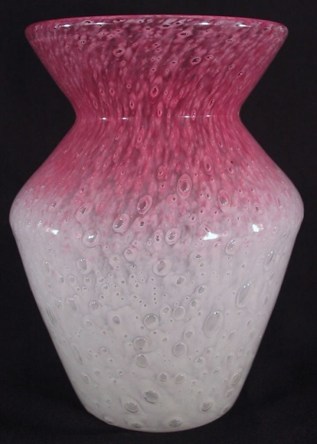 6883 - White Cluthra Cluthra Vase
