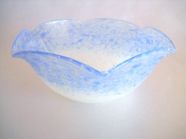 6909 - White Cluthra Cluthra Finger Bowl