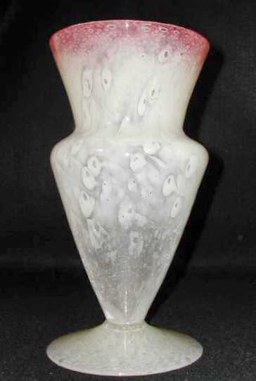 6919 - White Cluthra Cluthra Vase