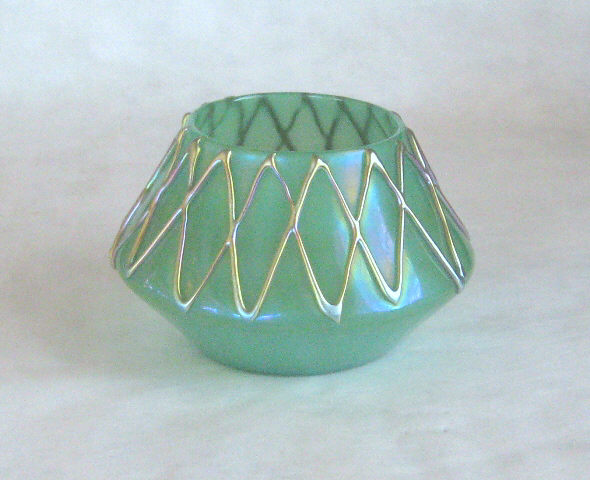 6924 - Iridized Green Jade Iridescent Vase