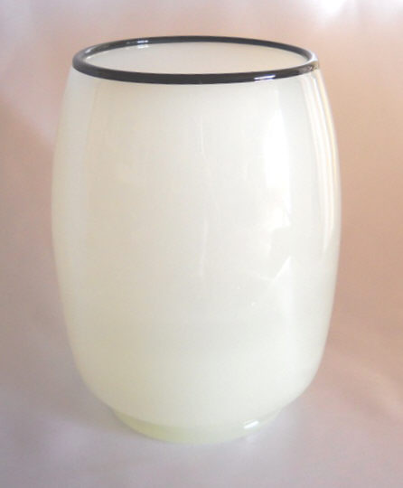 6980 - Alabaster Translucent Vase