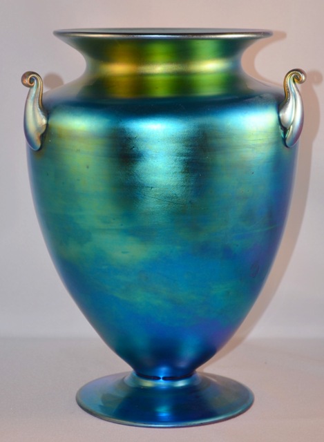 7082 - Blue Aurene Iridescent Vase