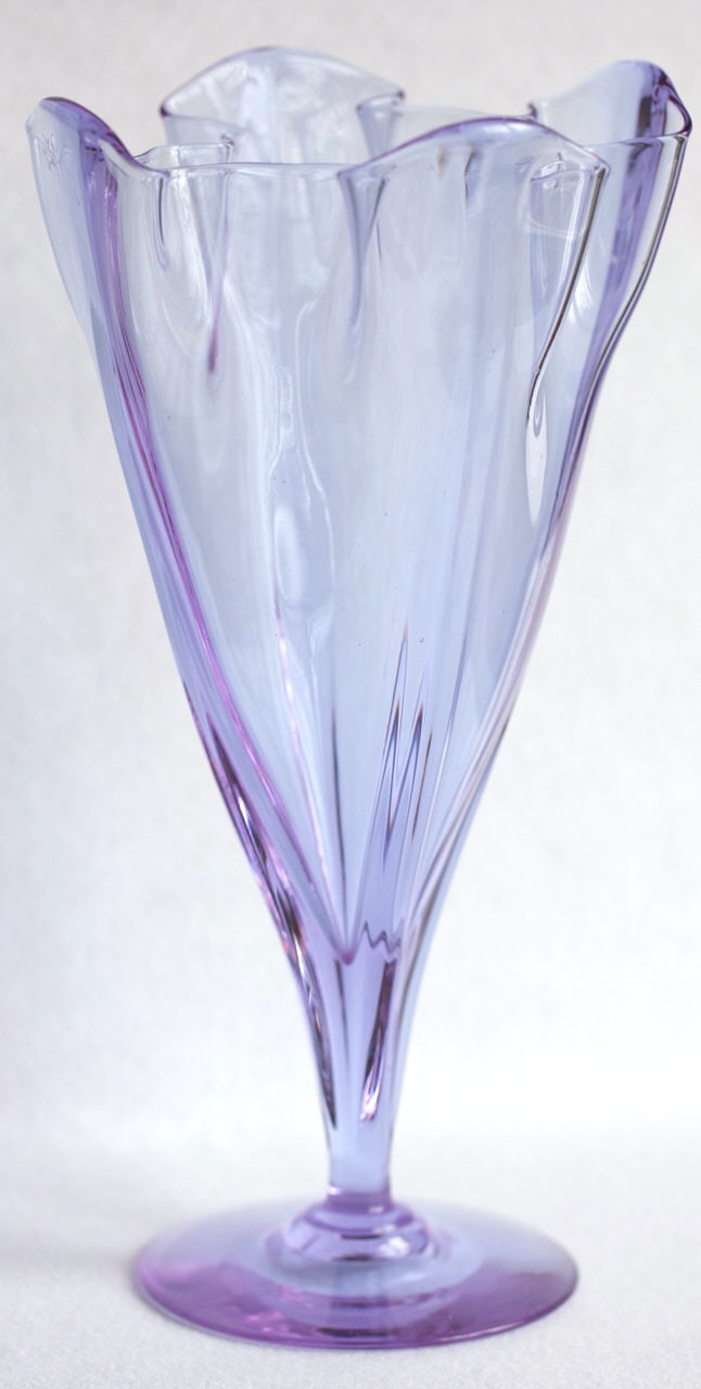 7090 - Wisteria Grotesque Vase
