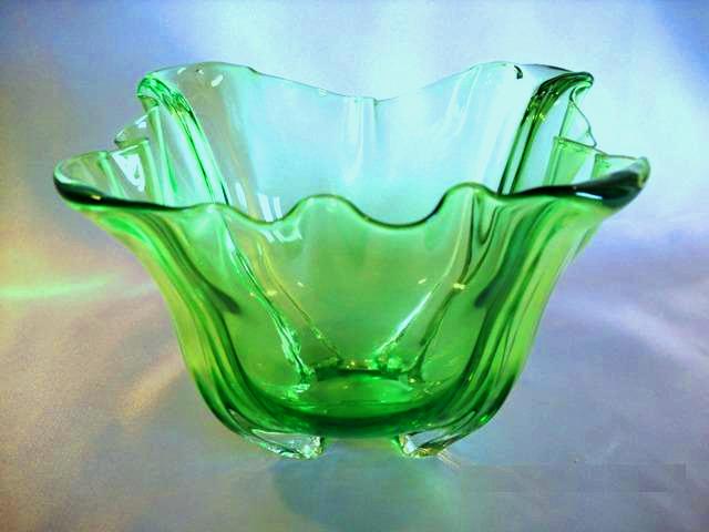 7091 - Pomona Green Transparent Bowl