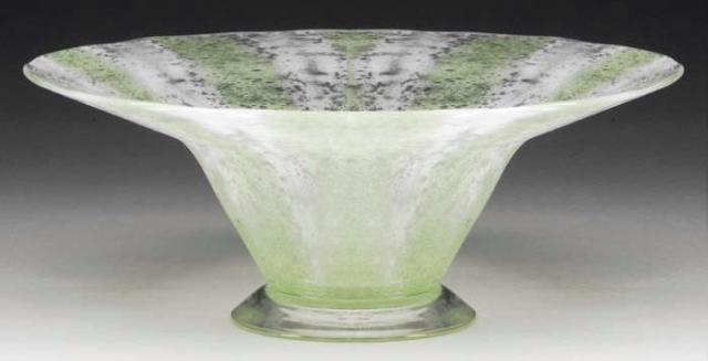 7164 - White Lace Glass Bowl