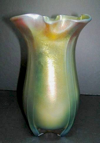 7282 - Gold Aurene Grotesque Vase