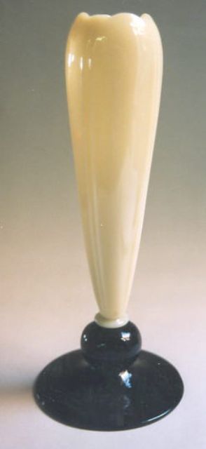 7319 - Ivory Two Line Pillar Vase