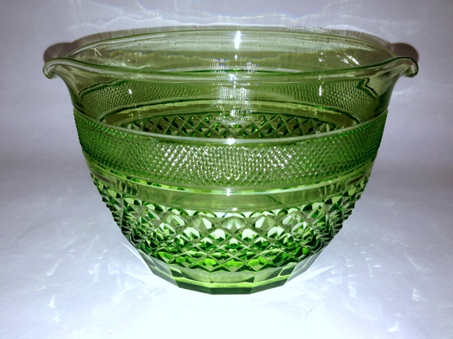 7346 - Green Engraved Wine Glass Cooler