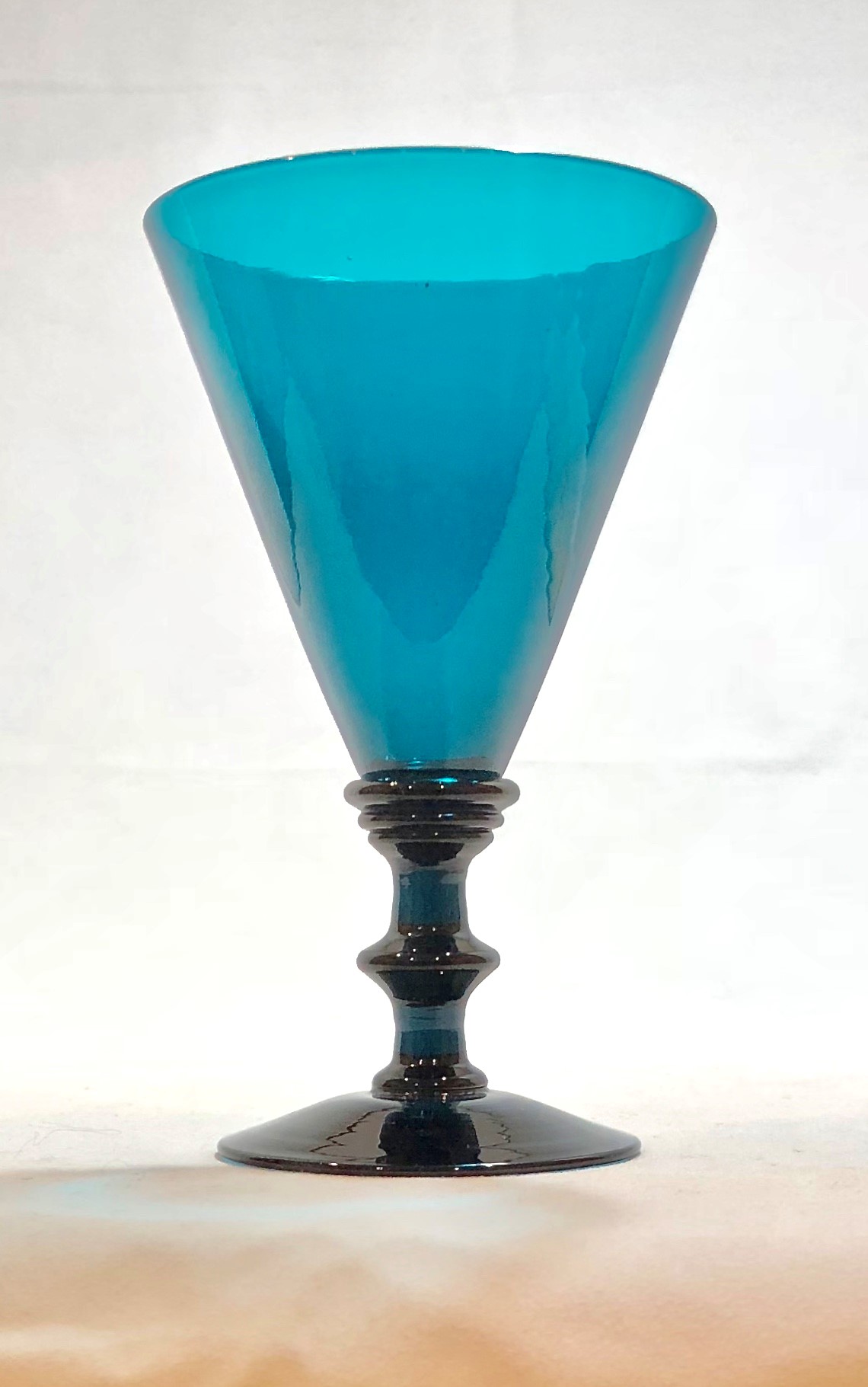 7385 - Special Green Transparent Goblet