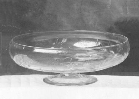 7403 - Colorless Engraved Bowl