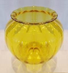 7431 - Bristol Yellow Vase