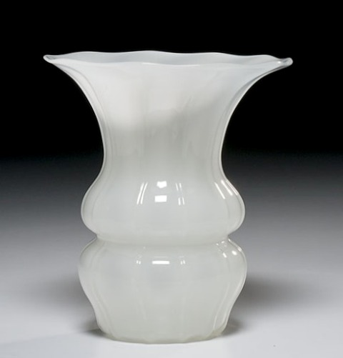 7447 - Alabaster Translucent Vase