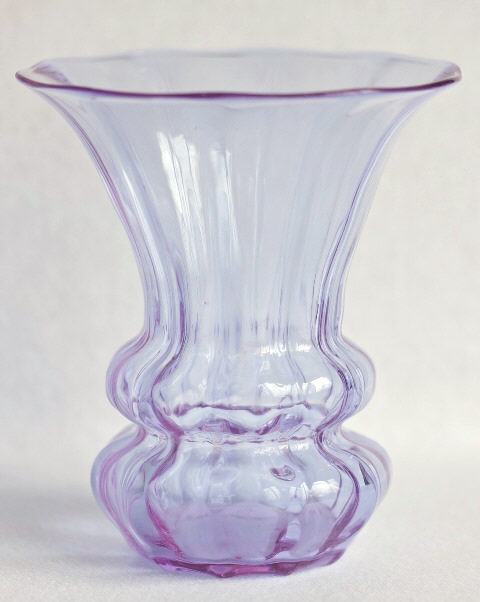 7447 - Wisteria Transparent Vase