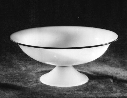 7453 - Unknown Translucent Bowl