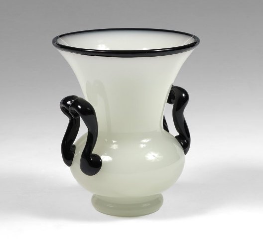 7467 - Alabaster Translucent Vase