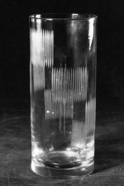 7475 - Unknown Engraved Vase