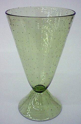 7489 - Spanish Green Transparent Vase