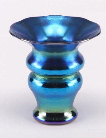 7536 - Blue Aurene Iridescent Vase