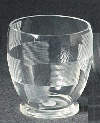 7547 - Colorless Engraved Vase