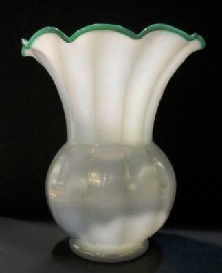 7565 - Ivrene Translucent Vase