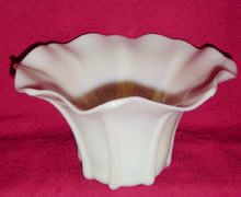 7575 - Ivory Translucent Vase