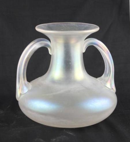 765 - Verre de Soie Iridescent Vase
