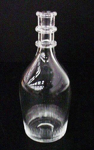 7665 - Colorless Transparent Decanter