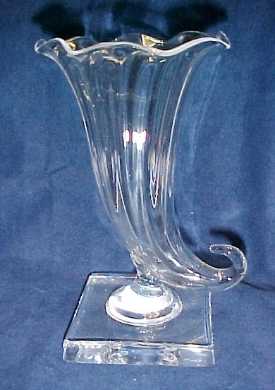 7730 - Colorless Transparent Vase
