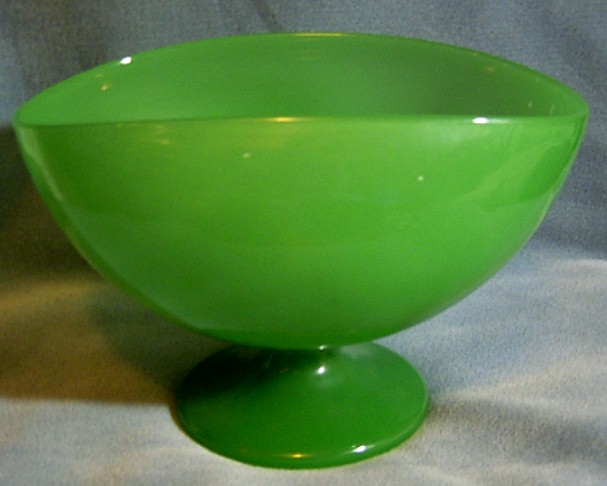 8369 - Green Jade Jade Bowl