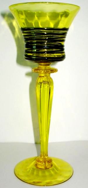 8381 - Bristol Yellow Transparent Wine
